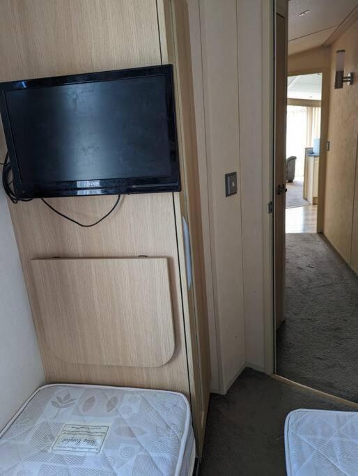 6 Berth Holiday Home On Ocean Edge Near Morecambe Heysham Extérieur photo